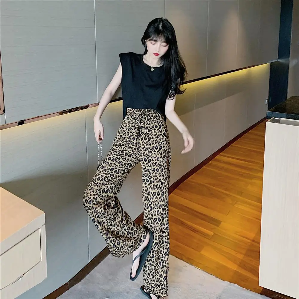 

Vintage leopard pants new fashion large size loose casual female wide leg pants Harajuku hip hop fun Cotton Straight pants