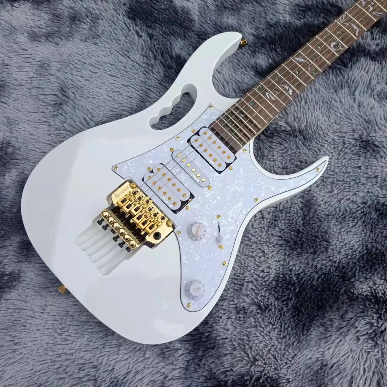 

Free shipping snow white electric guitar vine fretboard inlays 21 to 24 frets deep scalloped Guitar free shipping gold hardware