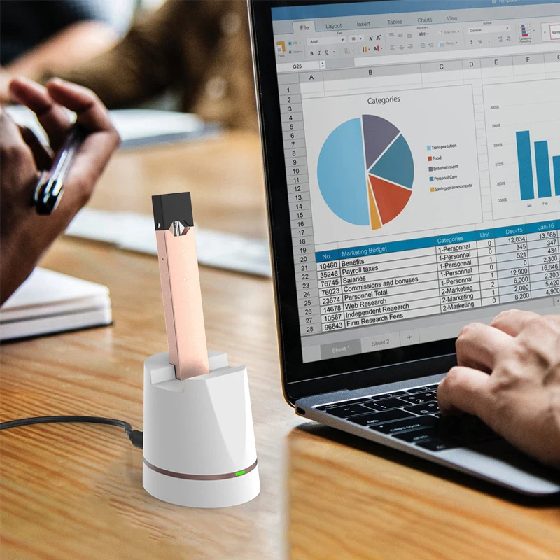 Универсальное совместимое зарядное устройство с магнитной адсорбцией USB кабель