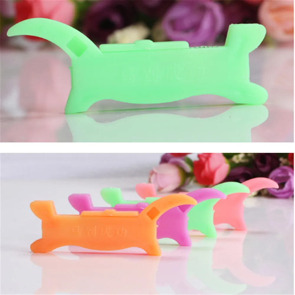 1 шт. лошадь Форма Нитевдеватель Пластик Карамельный Цвет Автоматическая легкая