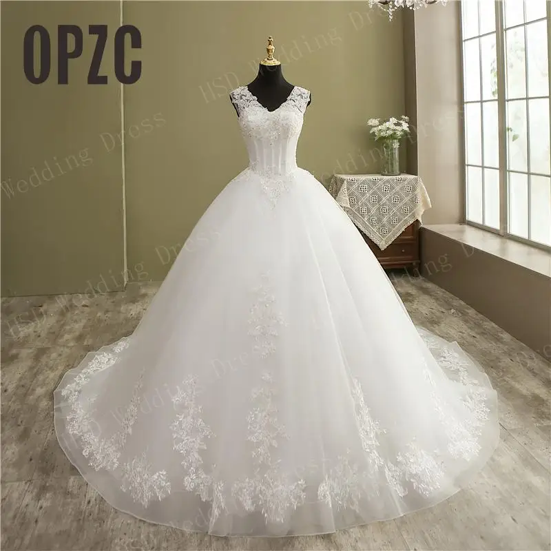 Женское бальное платье белое кружевное с V-образным вырезом 2020 | Свадьбы и