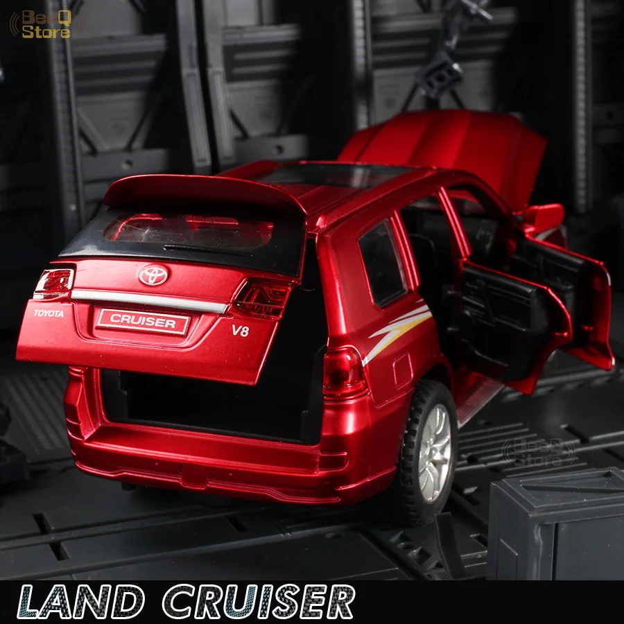 Литая модель автомобиля Toyota Land Cruiser 1:32 внедорожника игрушечная машинка со звуком