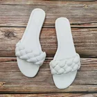 Женские босоножки; Новинка; Плетеные женские летние туфли на плоской подошве; Высококачественные однотонные Модные слипоны с круглым носком; sandalias de las mujeres