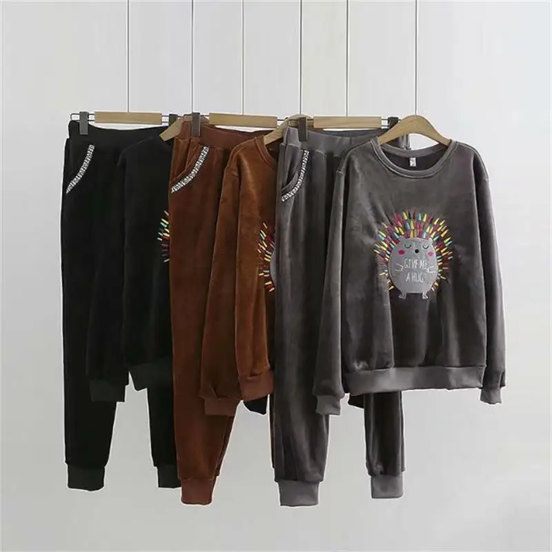 Женский Велюровый комплект из 2 предметов черный серый и карамельный цвет топ с