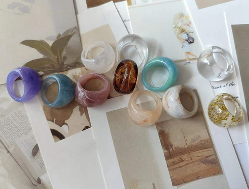 

2021 New Resin Acrylic Ring For Women Trendy Colourful Transparent Korean Geometric Round Rings Jewelry COSYOO