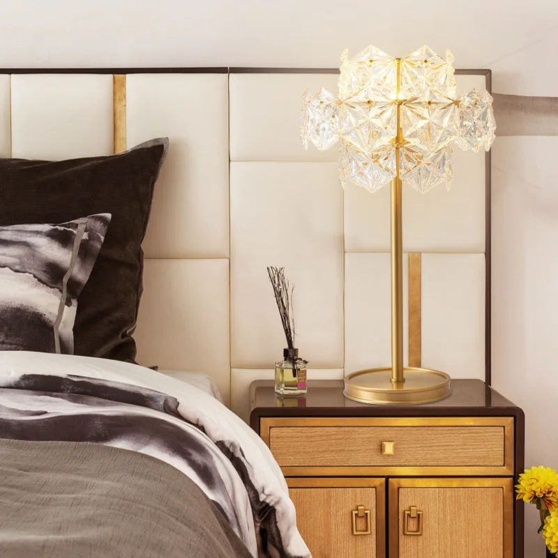 Скандинавская латунная настольная лампа в стиле пост модерн хрустальная E27 для