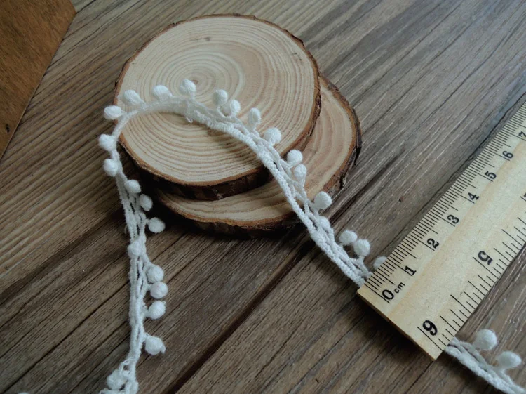 

1CM Wide White Cotton Lace Fabric Dress Guipure Decorative Lace Pompom Fringe Ribbons Collar Trim DIY Clothing Sewing Accessory