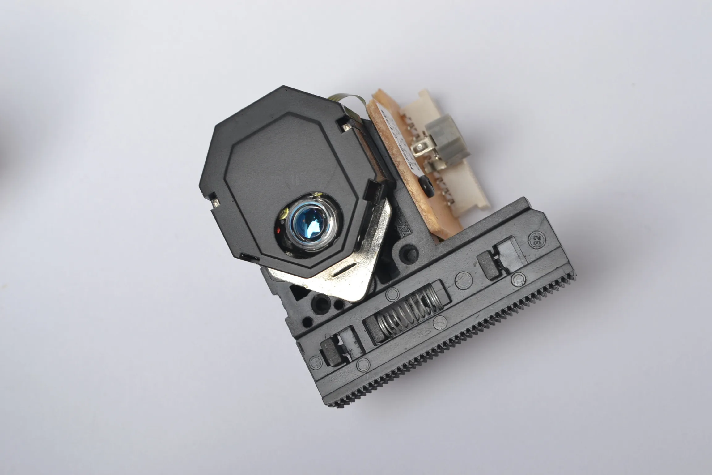 20 шт./лот KSS-213C KSS213C KSS-213CL KSS-213-Голубые линзы в золотистой оправе радио CD-плеер dvd