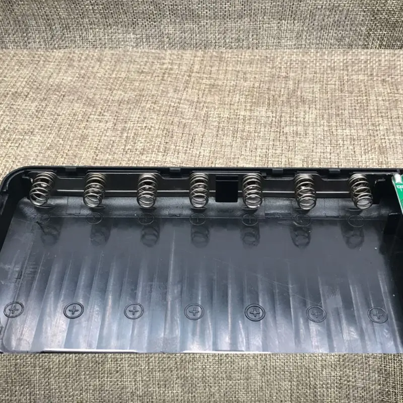 

3USB 7x18650 Battery DIY Power Bank Case 5V2A LCD Display Battery Charger Shell E56B