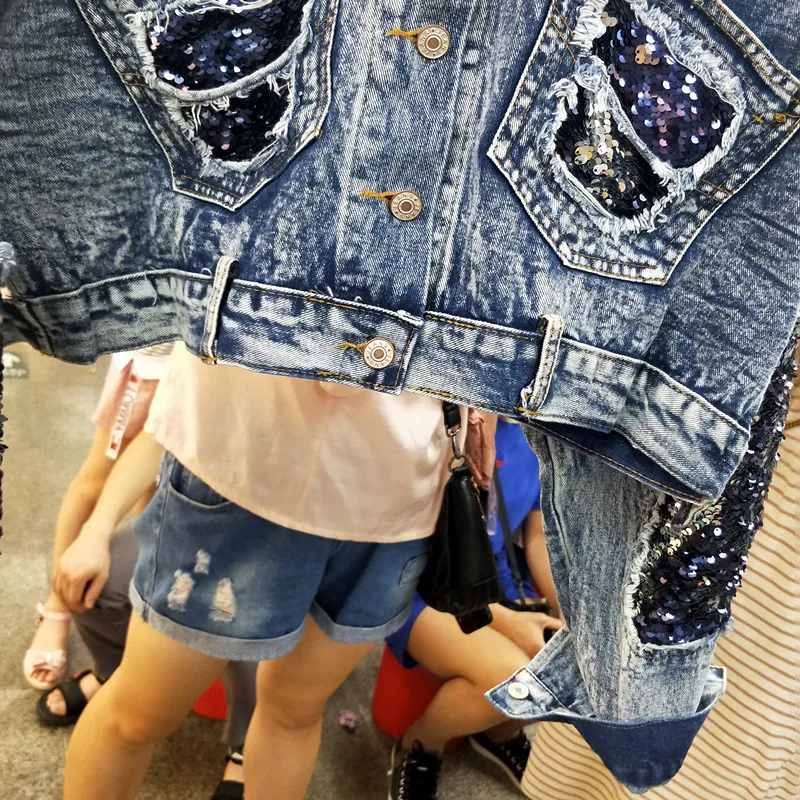 Женская джинсовая куртка с потертостями Короткая свободная из денима тяжелыми