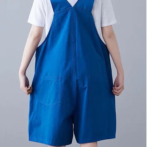 

Suspenders shorts 2021 summer new European leisure solid color tooling Korean large straight one-piece pants