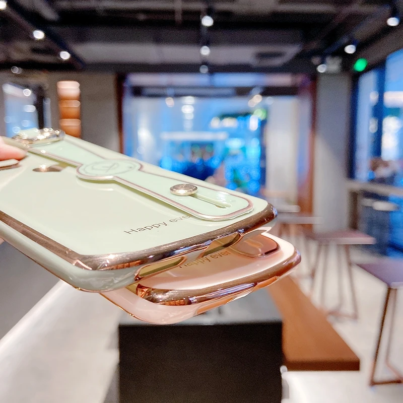 

For Huawei Honor V40 Oval Electroplated Wrist Strap Protection Mobile Phone Case