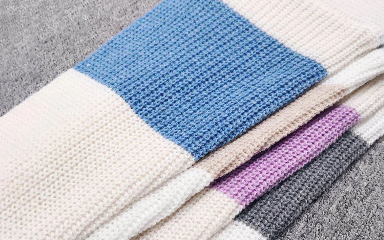 

Color Matching T-shirt Europe and America 2021 Autumn Winter New V-neck Button Stripe Stitching Sweater Cardigan