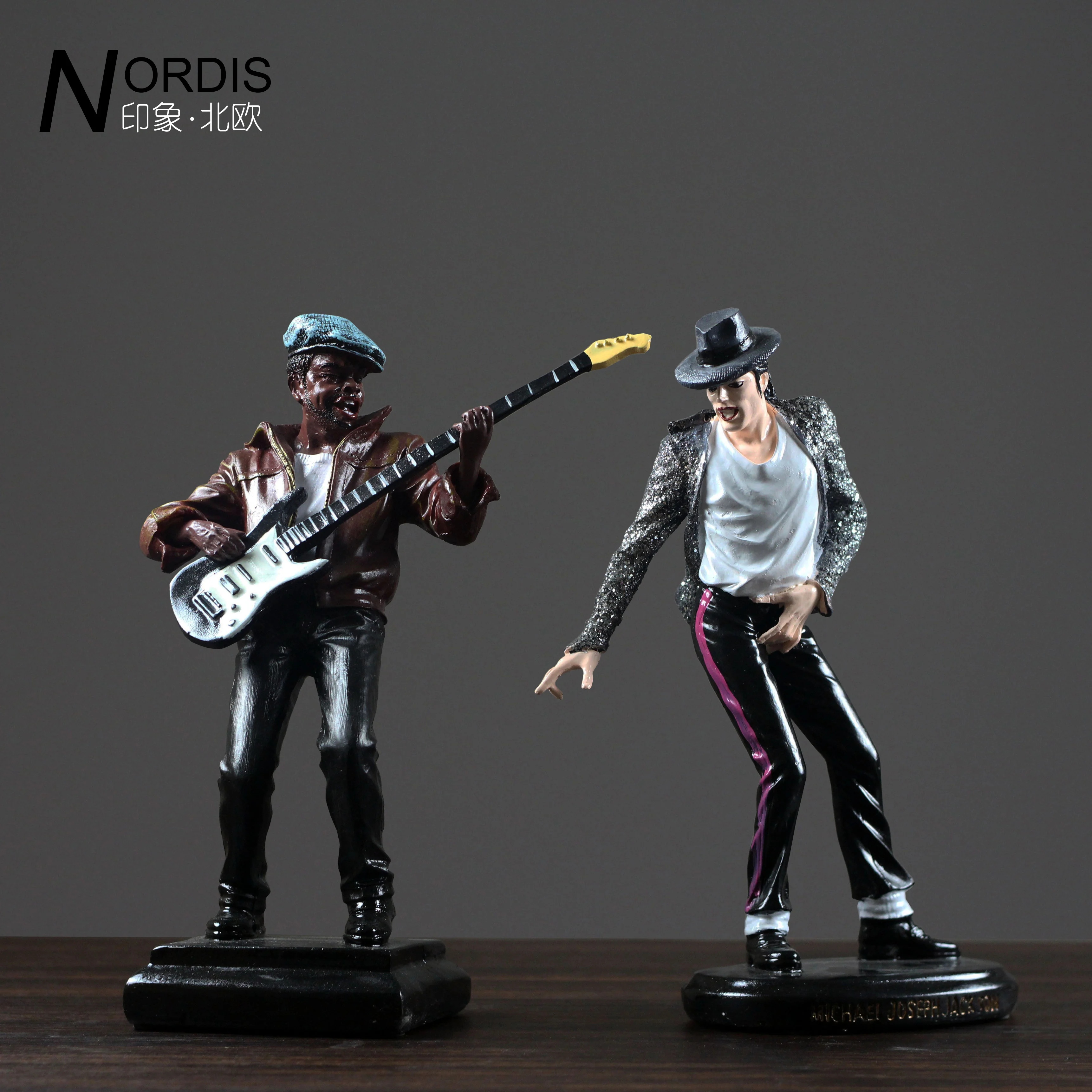 

European Music Character Resin Sculpture Desktop Decoration Bar Bookcase TV Cabinet Soft Decoration Resin Embellishments