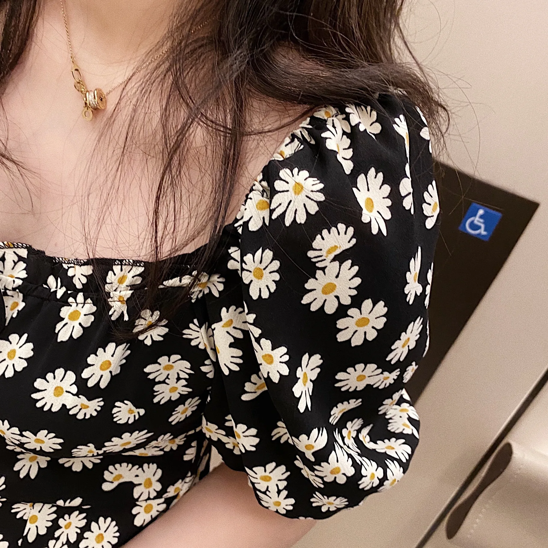 Женская футболка с V образным вырезом и коротким рукавом|Женские платья| |