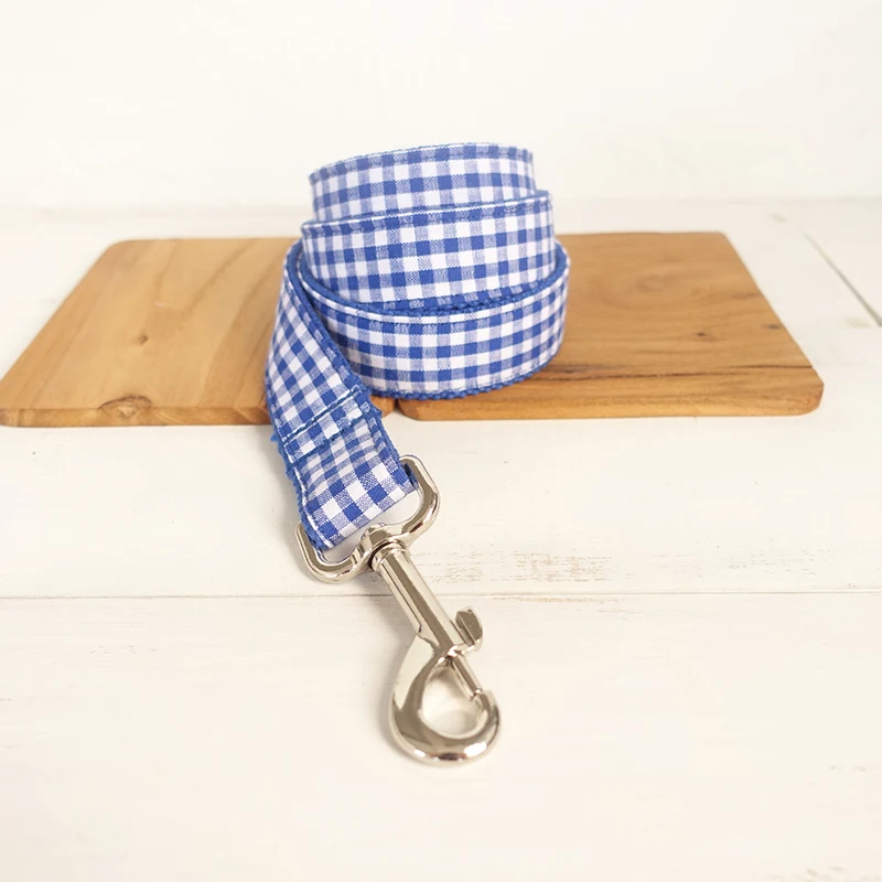 Ошейник для собак с гравировкой в синюю клетку ремни поводка регулируемое