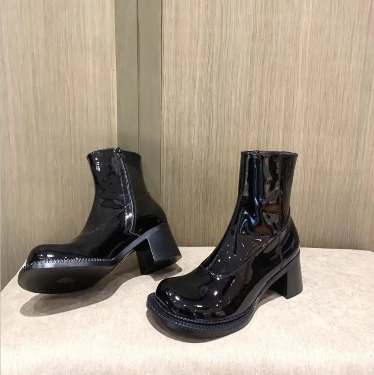 Женские полусапожки на высоком каблуке роскошные кожаные ботильоны с круглым