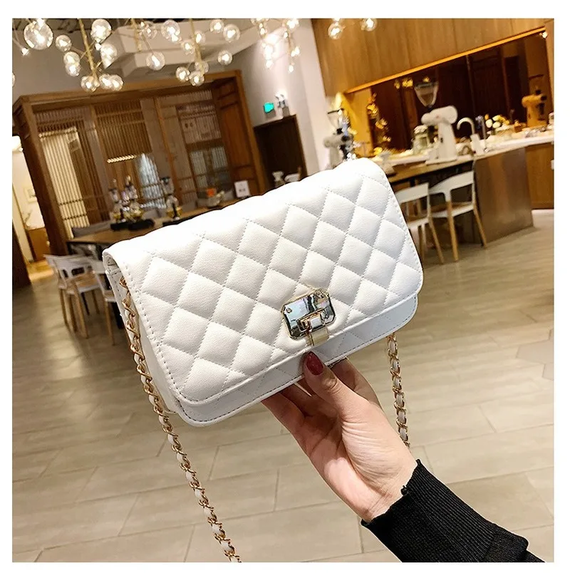 

2020 new high-quality women's bags all-match shoulder messenger bag fashion ladies diamond chain bag designer small square bag