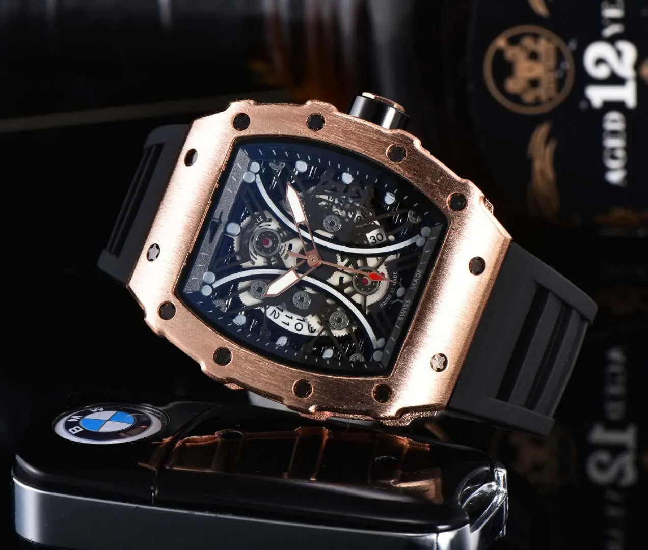 

Fashionable young men's high grade business wristwatch waterproof wristwatch high grade wristwatch