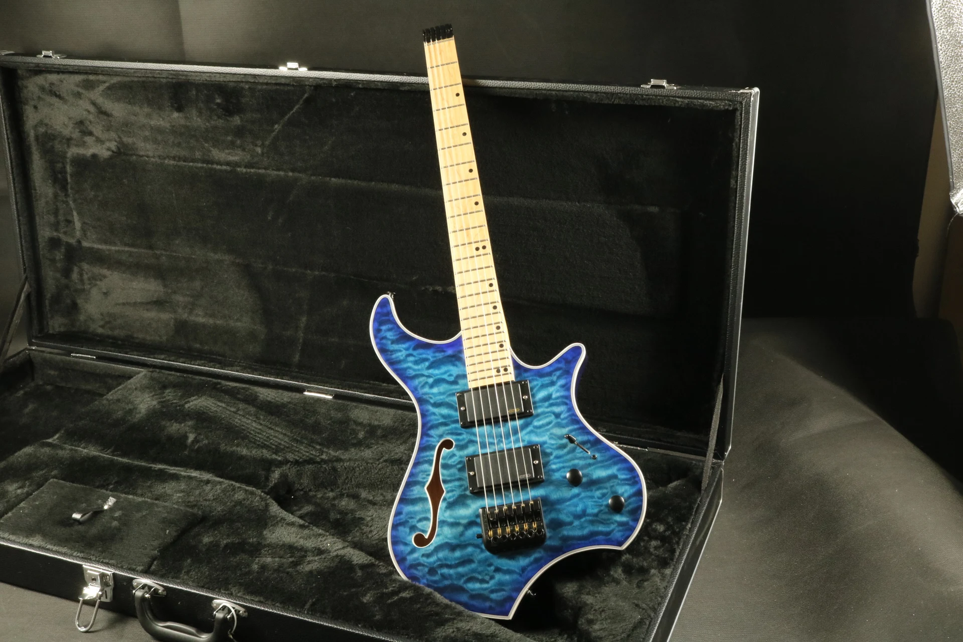 Синяя полуакустическая Дека электрогитара без головки грифа покрытая кленом