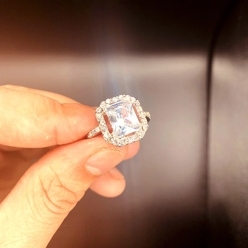 Модный дизайн лидер продаж кольца серебряного цвета с белым квадратным фианитом