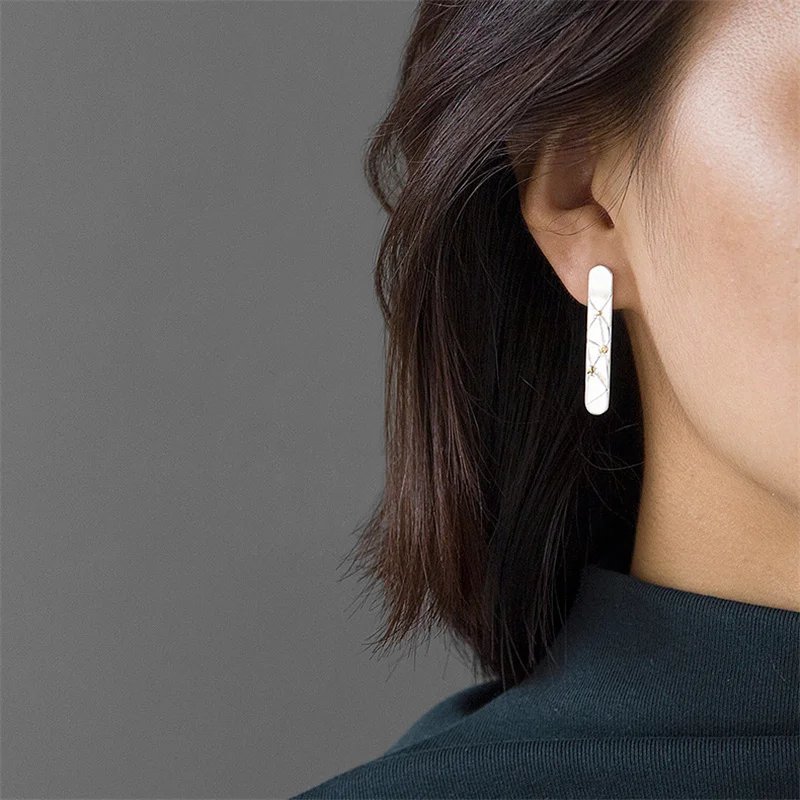 Женские серьги-гвоздики геометрической формы из серебра 925 пробы | Украшения и