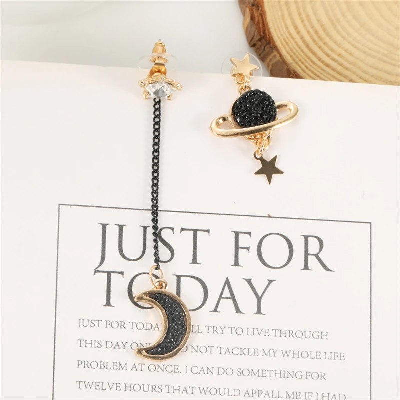 

Fashion creative personality stars the moon asymmetric black star long earrings stud earrings jewelry accessories