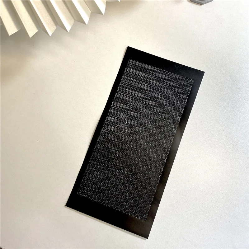 

Декоративная полосатая наклейка