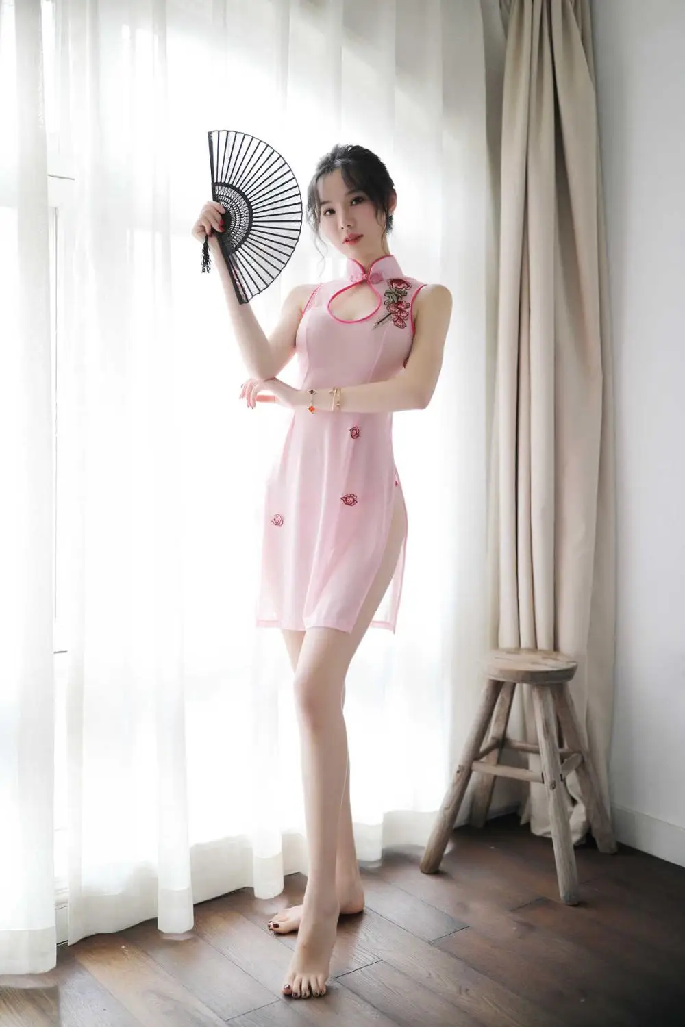 

Sexy sexy uniform temptation classical embroidery rose cheongsam perspective passion suit female