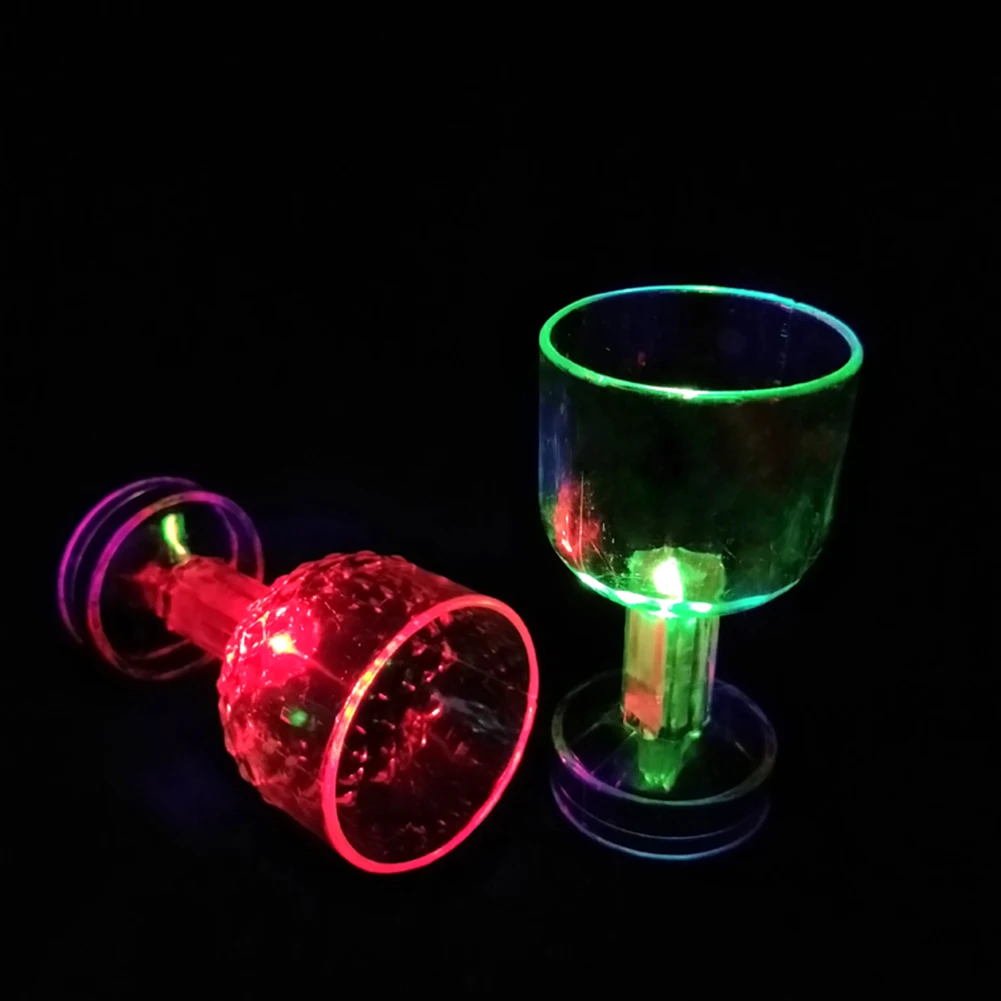 LED Flashing Color Change Water Activated Light up Beer Whisky 50ml Drink Cup Smooth design drink glass cocktail party novelty | Дом и сад