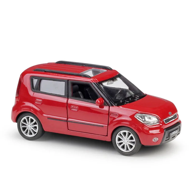 1/36 KIA Soul SUV Литой Сплав литой модели автомобиля игрушка с откатом для детей