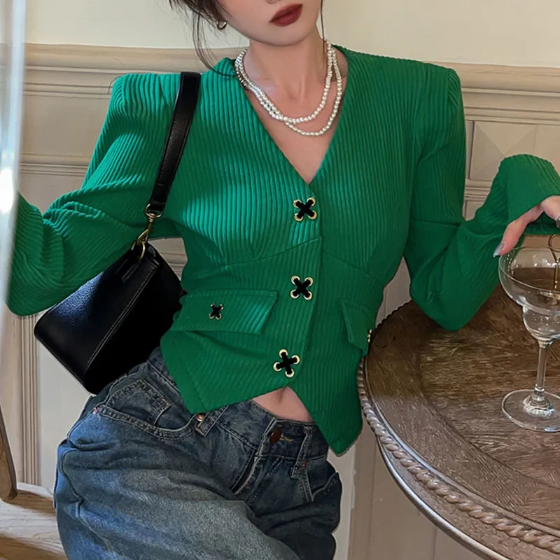 

2021 New Women's Design Sense Threaded Cardigan Jacket in Autumn Winter Inside A Slim Show-Thin Short Section V-neck Top