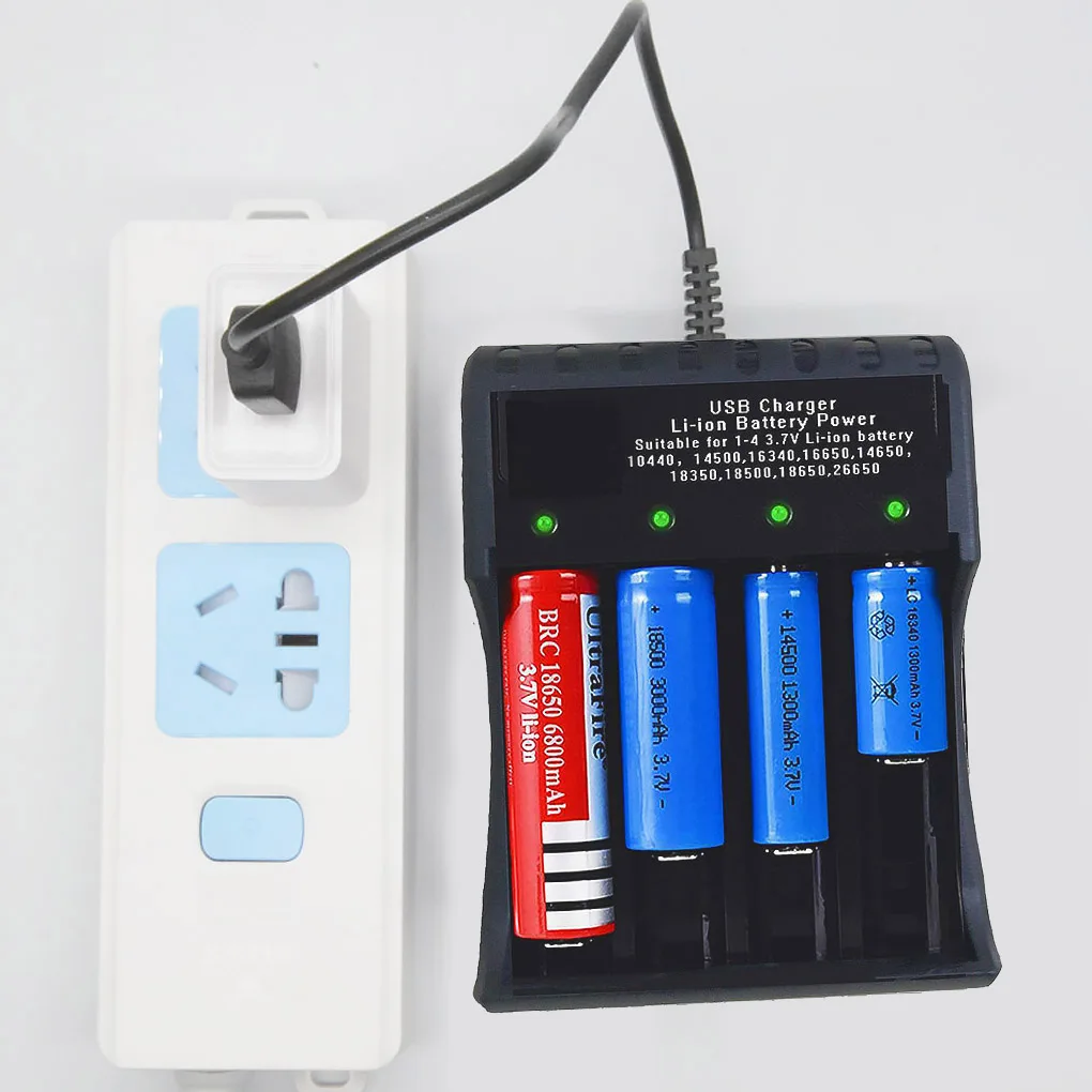 Универсальный 4 слота выход Зарядное устройство USB адаптер для AA / AAA