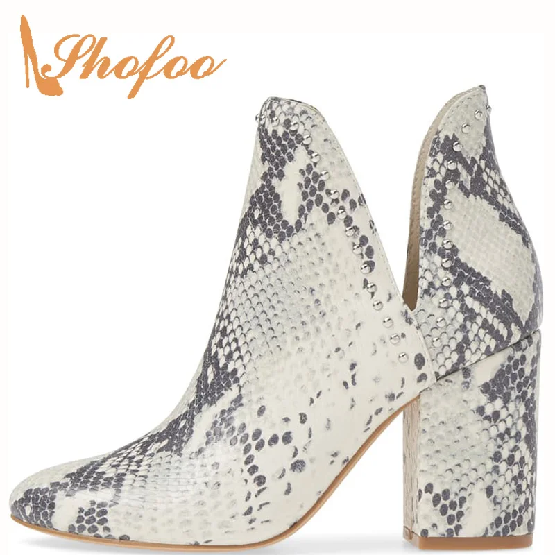 

Black Snakeskin Rivets Cut Out Design Ankle Boos Woman High Chunky Heels Pointy Toe Ladies Spring Shoes Fashion Large Size 33 39