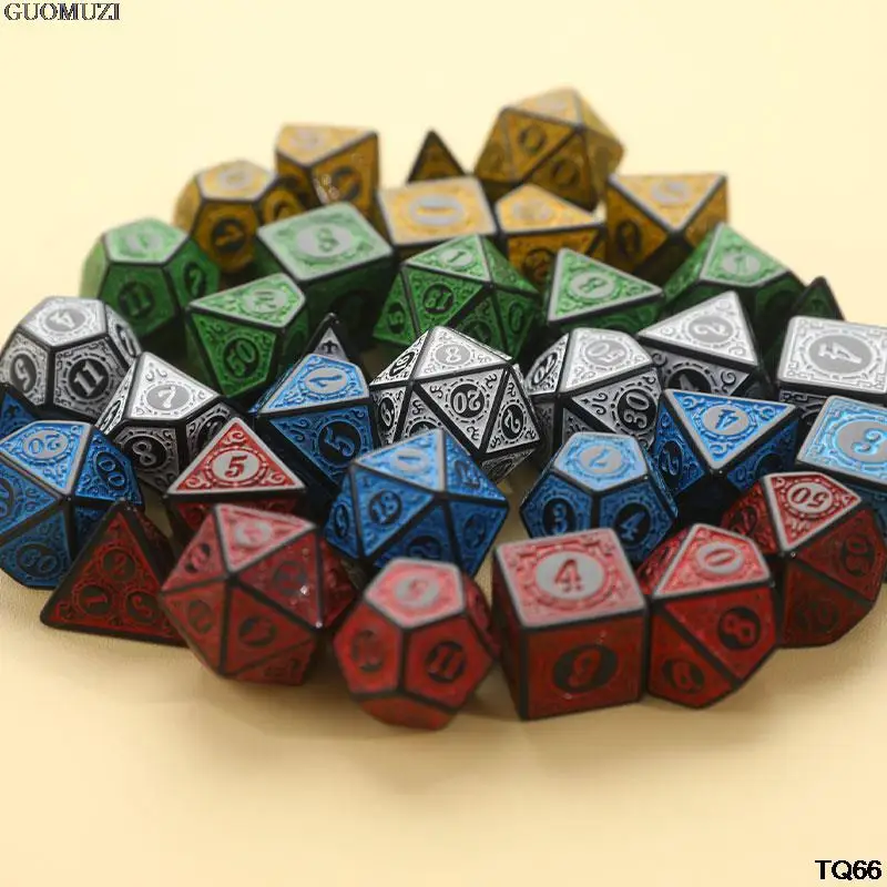 

7pcs/set dices Polyhedral 7-Die Carved Pattern Dice Set of D4 D6 D8 D10 D% D12 D20 for RPG DND
