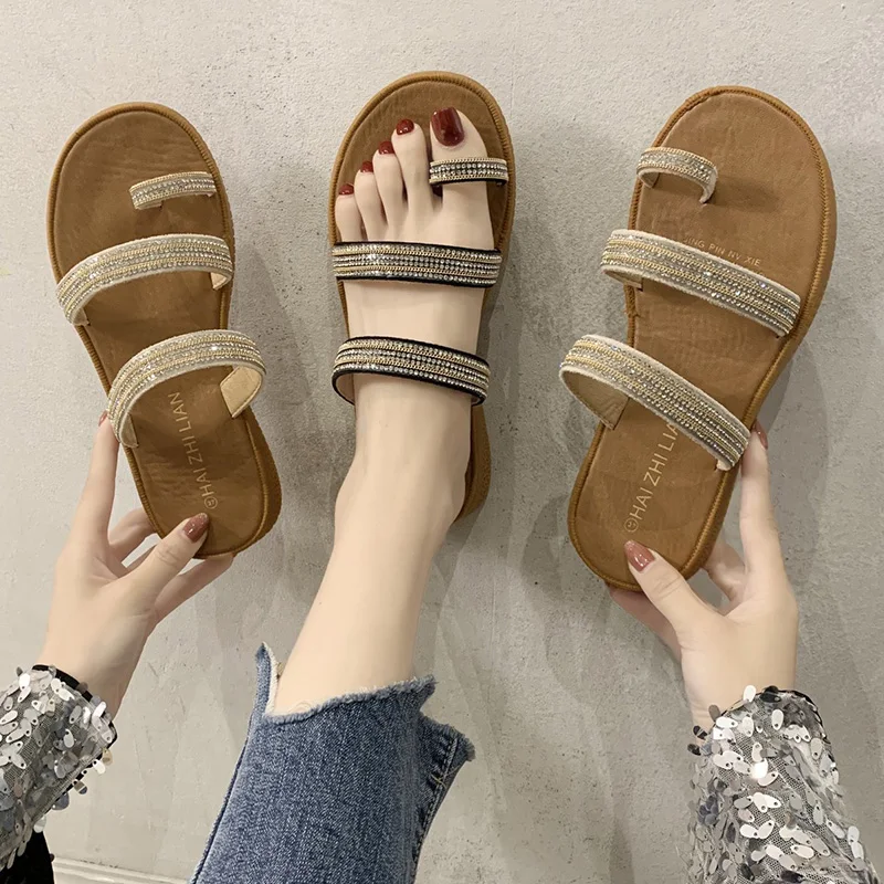 

The new fashion water drill toe shoe with soft soles and wet horizontal soles