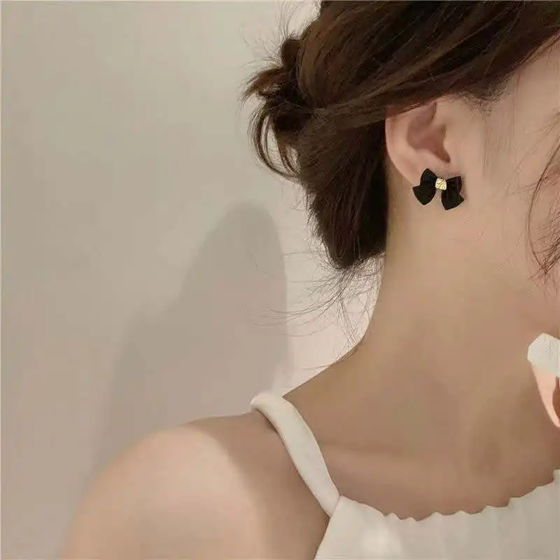 1 Pair Black Bowknot Grace Earrings For Women Stud Earring Gift For Friend Girls Sexy Party Queen Fashion Trendsetter Earrings images - 6