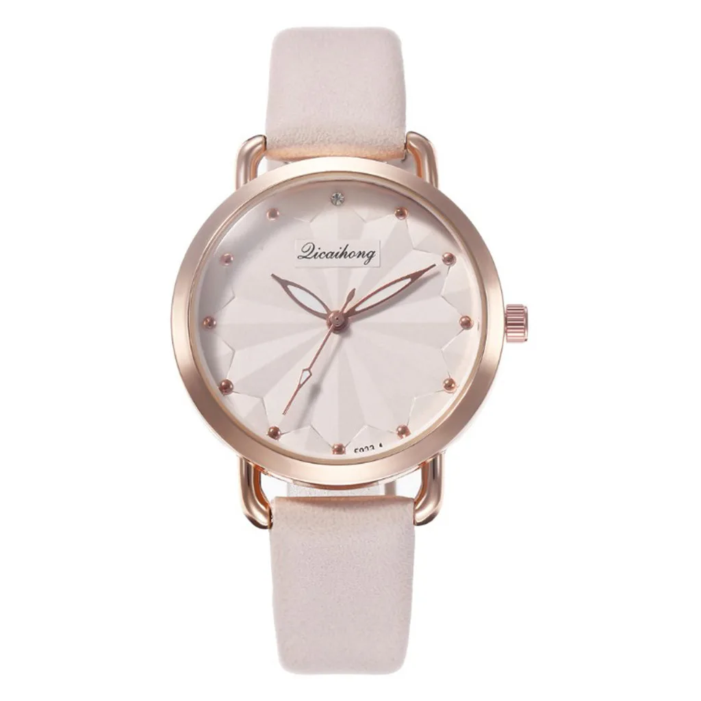 Модные женские часы наручные с тисненым цветком кожаным ремешком студенческие