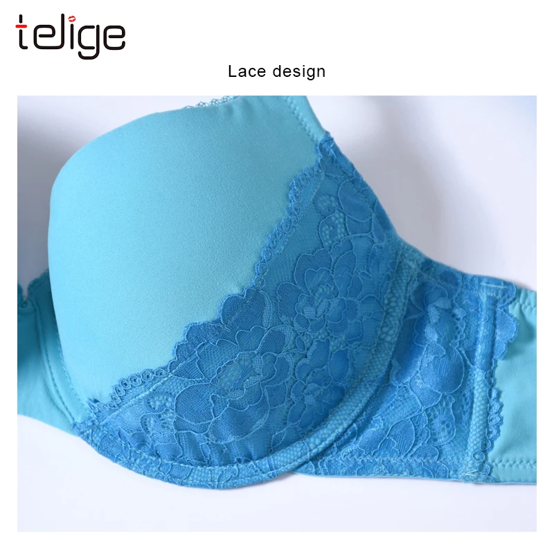 Бюстгальтер женский кружевной с чашками пуш ап и глубоким V образным