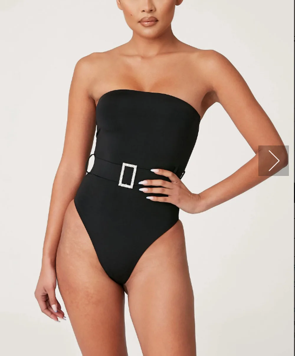 Женский бархатный купальник черный слитный с открытыми плечами и поясом