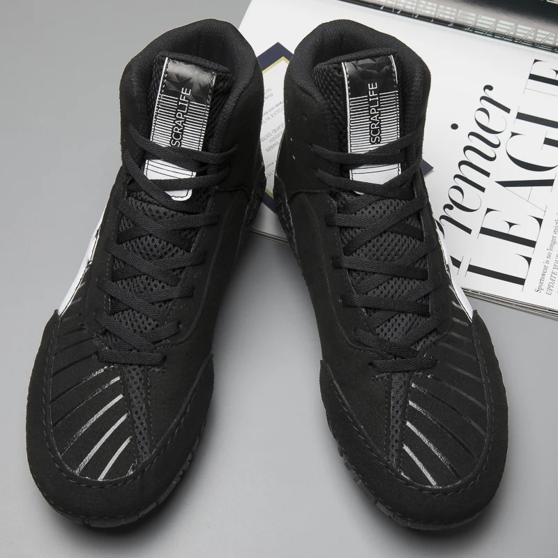 

New Training Wrestling Shoes Men Flighting Sneakers Size 39-44 Breathable Boxing Shoes Men Black Light Weight Wrestling Sneakers