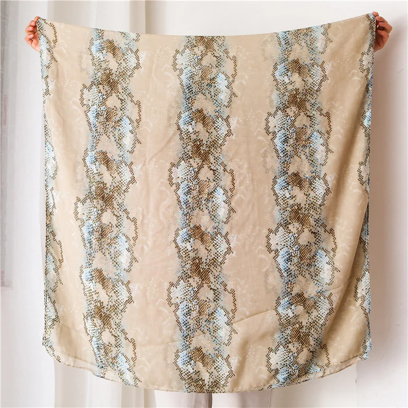 

2020 summer popular seaside Shawls ethnic style Beach towel new Print Sunscreen silk Scarves lady winter Cotton and Linen Scarf