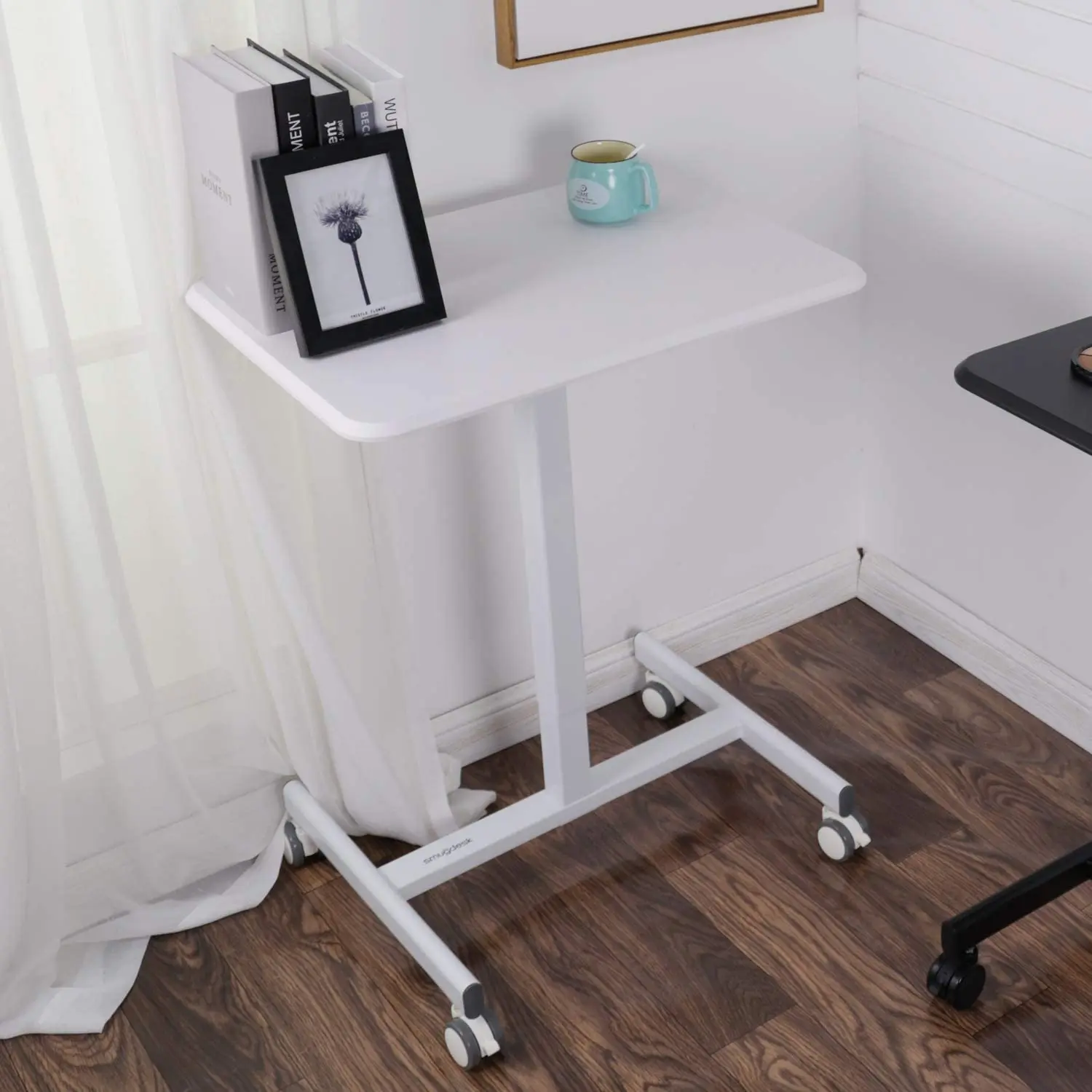 мобильный стенд подставка д