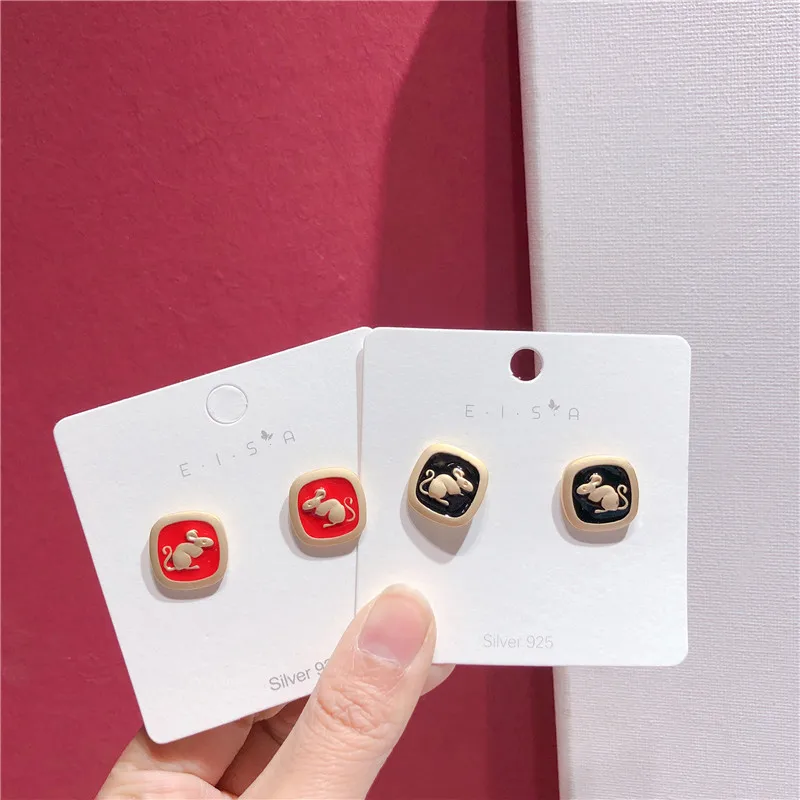 

Серьги «Микки Маус» женские эпоксидные в стиле панк