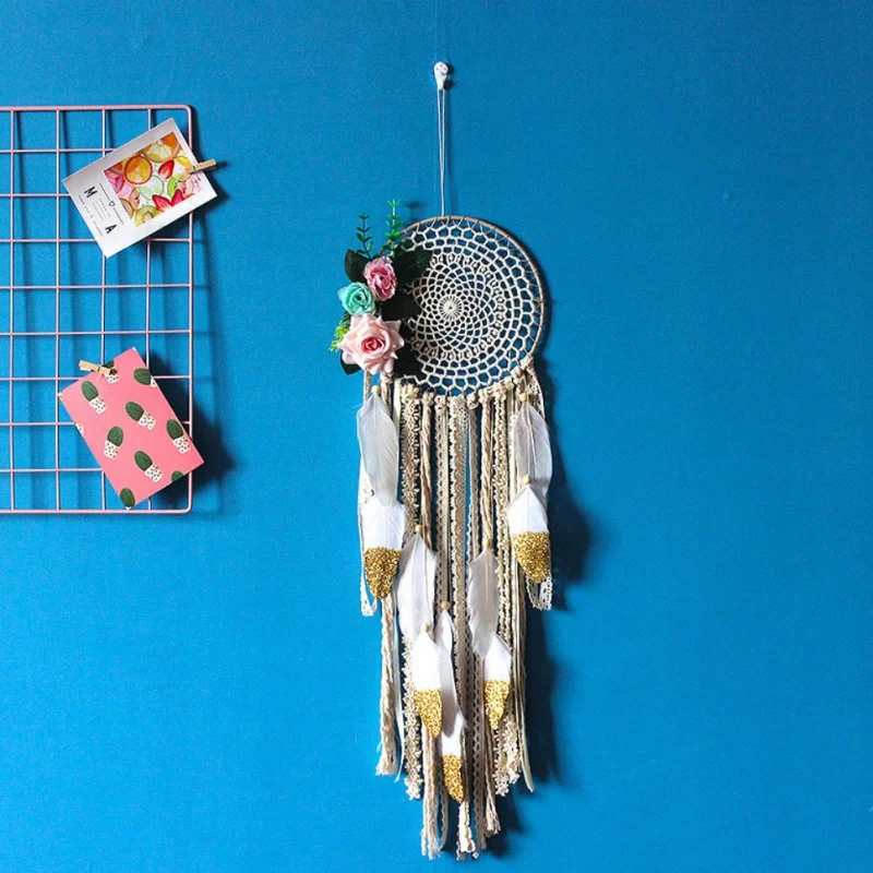 Кружева ручной работы ловцы снов перо Бохо Dreamcatchers с искусственными цветами