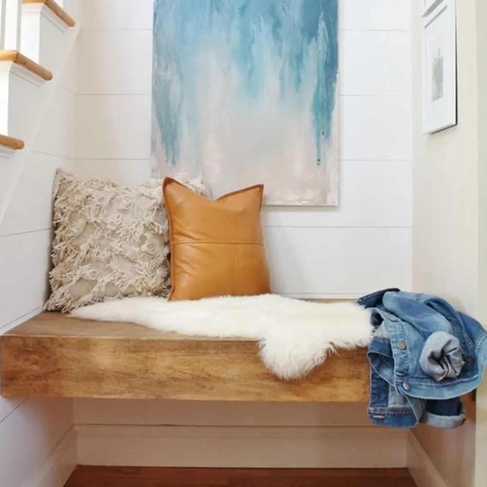 Белое роскошное мягкое диванное кресло Enipate из искусственной овчины с подушкой