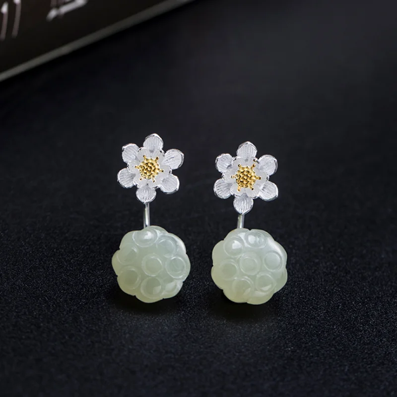 

Женские серьги-гвоздики из серебра 925 пробы с натуральным нефритом