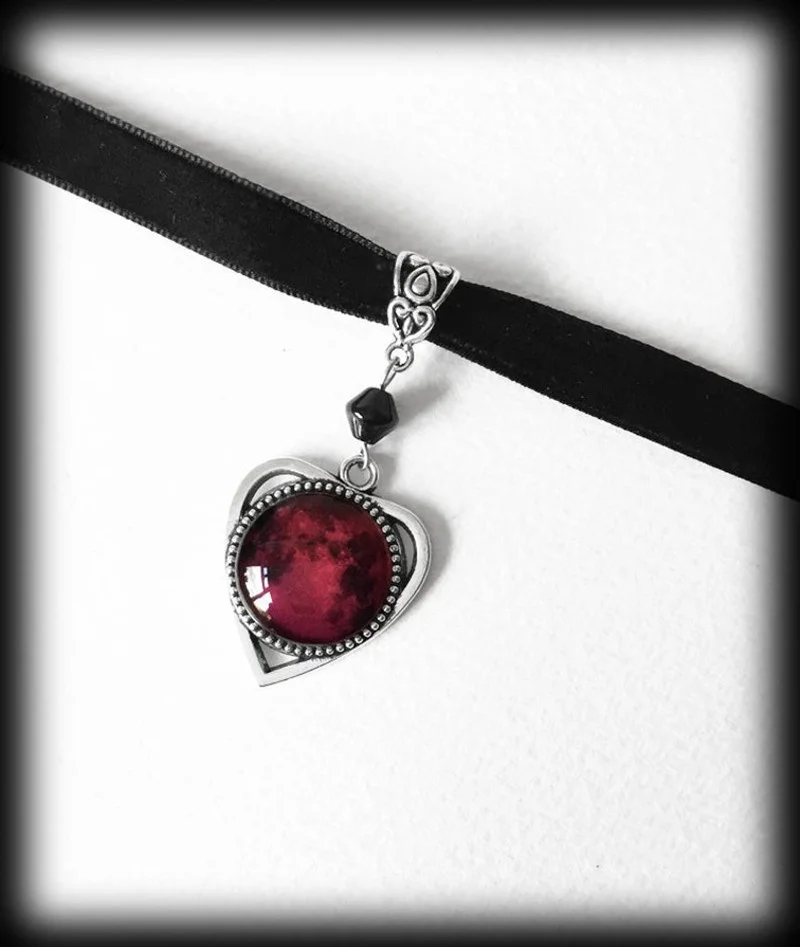 

Blood Moon Choker Necklace,Gothic Jewelry, Ouija Planchette Necklace, Solar System,Lunar Jewelry,Wiccan Witch Pagan Jewelry Gift