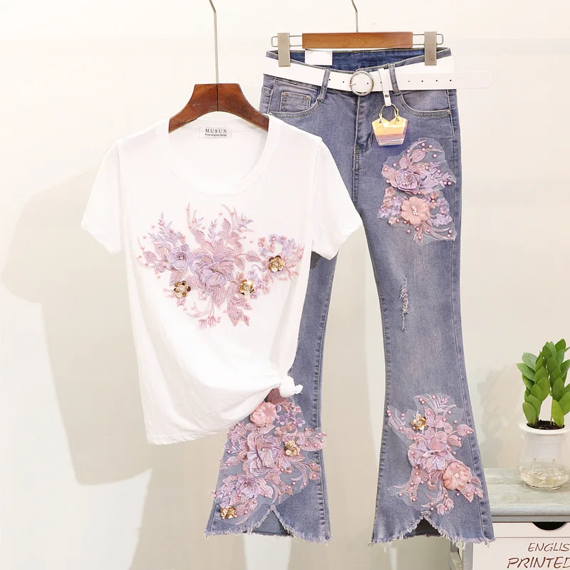 Summer Flare Jeans Suit Women 2019 New Embroidered Stereo Flower Pull T-shirt + Holed Jeansv Denim Trousers Two-piece Lady | Женская