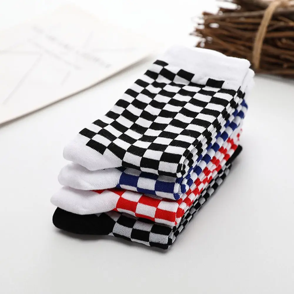 Новые модные тренды мужские носки шахматные геометрические клетчатые женские